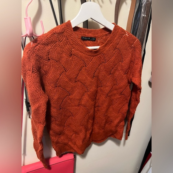 Tagline Orange Sweater XS size wore - Picture 1 of 4